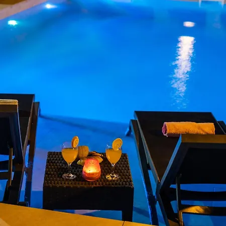 Vila Paradisius - Moradia Moderna Com Piscina Aquecivel E Bbq - Albufeira