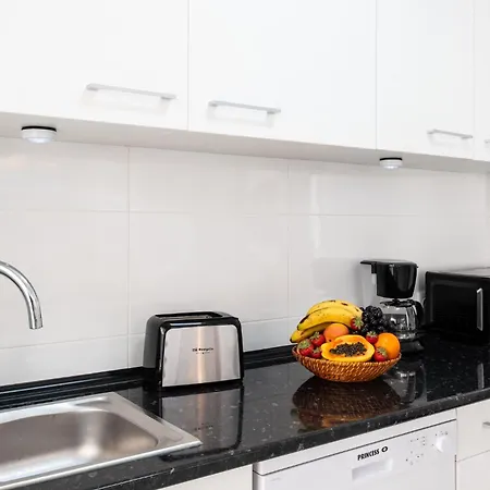 Βίλα Paradisius - Moradia Moderna Com Piscina Aquecivel E Bbq -
